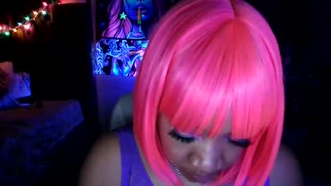 Snapshot of pretty69queen chatting on 03-12-25, 03:02 Yasmine pretty online show from 03-12-25, 03:02