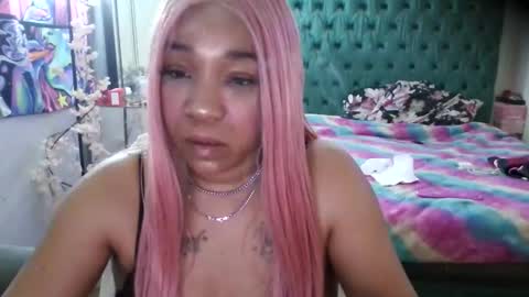 Snapshot of pretty69queen chatting on 02-11-26, 04:56 Yasmine pretty online show from 02-11-26, 04:56