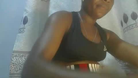 Snapshot of pretty_abella chatting on 01-27-25, 04:11 abella online show from 01-27-25, 04:11