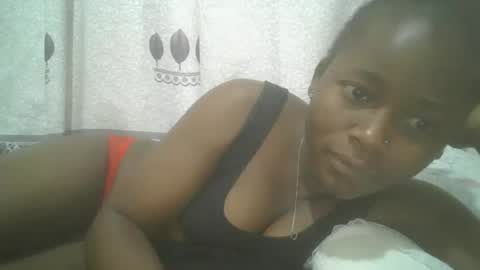 Snapshot of pretty_abella chatting on 02-06-25, 03:41 abella online show from 02-06-25, 03:41