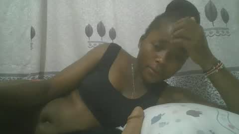 Snapshot of pretty_abella chatting on 02-06-25, 07:29 abella online show from 02-06-25, 07:29