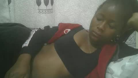 Snapshot of pretty_abella chatting on 02-07-25, 02:08 abella online show from 02-07-25, 02:08