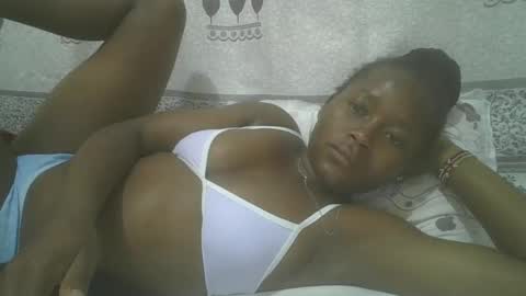 Snapshot of pretty_abella chatting on 02-10-25, 07:17 abella online show from 02-10-25, 07:17
