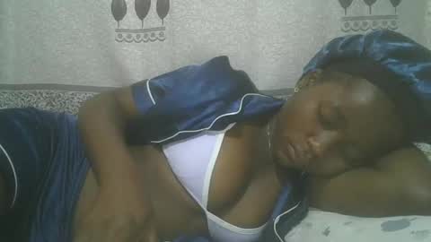 Snapshot of pretty_abella chatting on 02-10-25, 10:40 abella online show from 02-10-25, 10:40