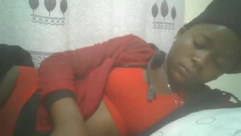 Snapshot of pretty_abella chatting on 02-15-25, 06:33 abella online show from 02-15-25, 06:33