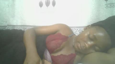 Snapshot of pretty_abella chatting on 02-16-25, 12:43 abella online show from 02-16-25, 12:43