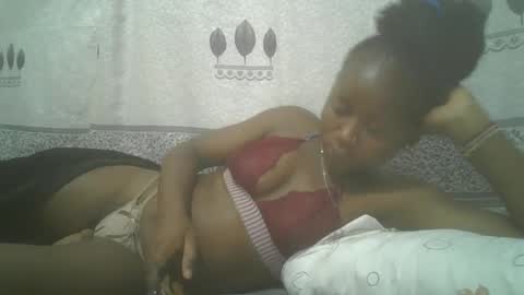 Snapshot of pretty_abella chatting on 02-16-25, 08:00 abella online show from 02-16-25, 08:00