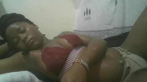 Snapshot of pretty_abella chatting on 02-16-25, 11:16 abella online show from 02-16-25, 11:16
