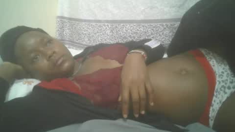Snapshot of pretty_abella chatting on 02-18-25, 05:09 abella online show from 02-18-25, 05:09