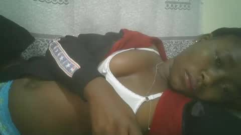Snapshot of pretty_abella chatting on 02-19-25, 12:14 abella online show from 02-19-25, 12:14