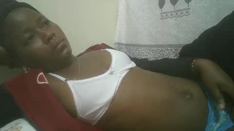 Snapshot of pretty_abella chatting on 02-19-25, 05:49 abella online show from 02-19-25, 05:49