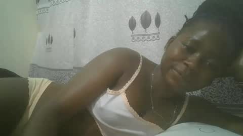 Snapshot of pretty_abella chatting on 02-23-25, 08:55 abella online show from 02-23-25, 08:55