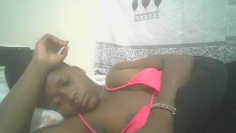 Snapshot of pretty_abella chatting on 02-27-25, 06:29 abella online show from 02-27-25, 06:29