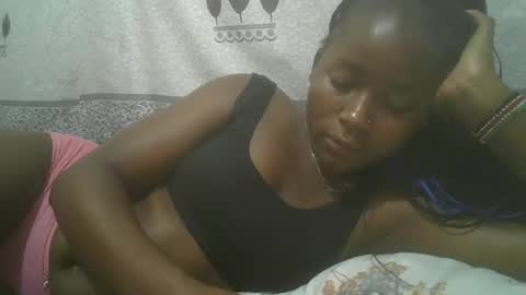 Snapshot of pretty_abella chatting on 02-27-25, 08:20 abella online show from 02-27-25, 08:20
