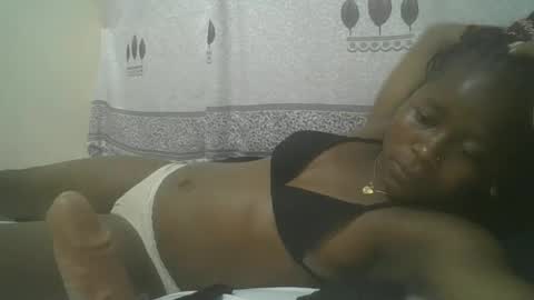 Snapshot of pretty_abella chatting on 03-12-25, 08:52 abella online show from 03-12-25, 08:52