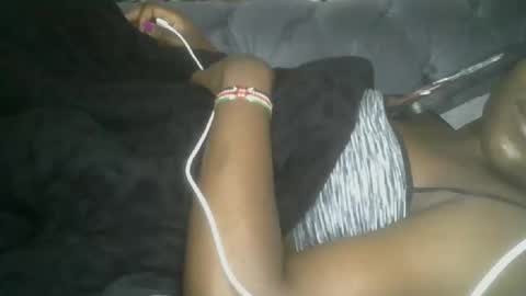 Snapshot of pretty_abella chatting on 09-12-25, 07:47 abella online show from 09-12-25, 07:47