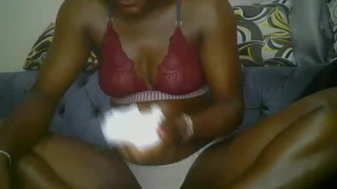 Snapshot of pretty_abella chatting on 09-14-25, 07:29 abella online show from 09-14-25, 07:29