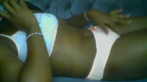 Snapshot of pretty_abella chatting on 09-20-25, 11:11 abella online show from 09-20-25, 11:11