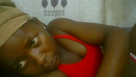 Snapshot of pretty_abella chatting on 10-13-25, 08:14 abella online show from 10-13-25, 08:14