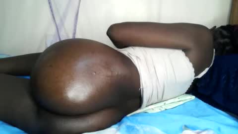 pretty_ass07 online show from 04-16-26, 05:03