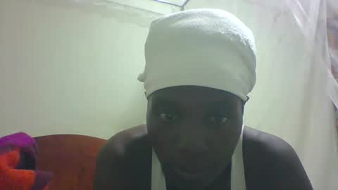 Snapshot of pretty_betty_ chatting on 02-04-25, 03:36 pretty_betty_ online show from 02-04-25, 03:36