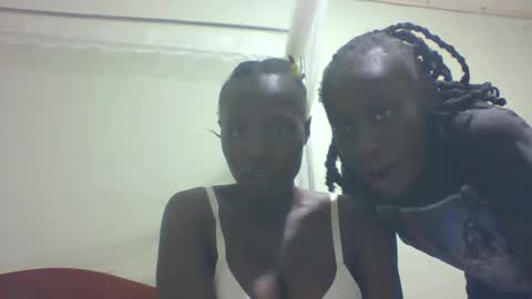 Snapshot of pretty_betty_ chatting on 02-07-25, 11:01 pretty_betty_ online show from 02-07-25, 11:01