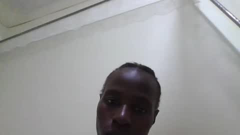 Snapshot of pretty_betty_ chatting on 02-18-25, 06:37 pretty_betty_ online show from 02-18-25, 06:37