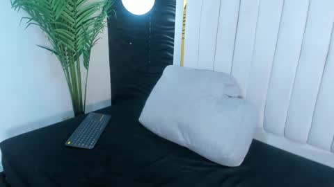 Carla  online show from 01-31-25, 08:33