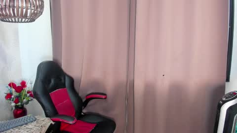 Carla  online show from 03-04-25, 07:43