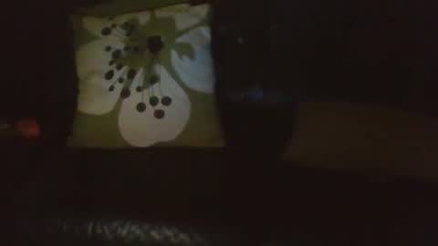 Snapshot of pretty_boy321 chatting on 12-17-25, 05:24 pretty_boy321 online show from 12-17-25, 05:24