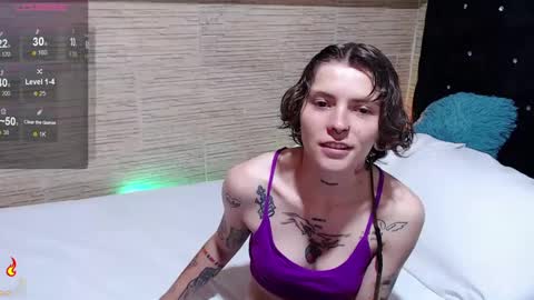 pretty_cristal22 online show from 09-18-25, 09:28