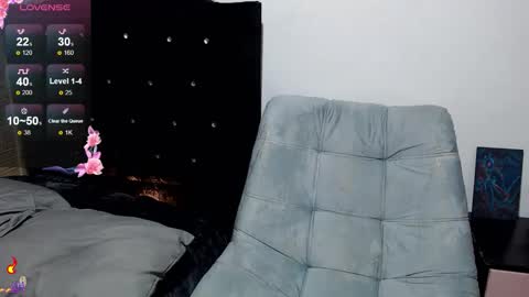 pretty_cristal22 online show from 11-07-25, 12:16