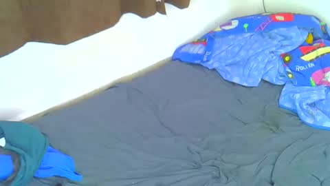 riri online show from 09-16-25, 01:45