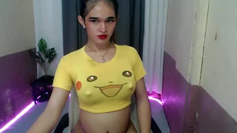 pretty_lady_kitty online show from 04-22-26, 05:58