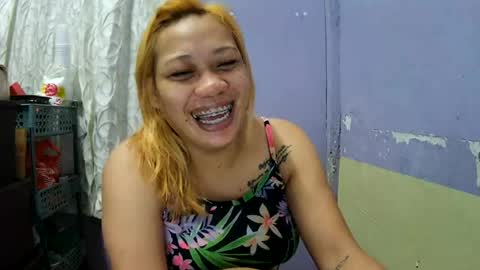 pretty_lyn08 online show from 06-27-26, 10:42