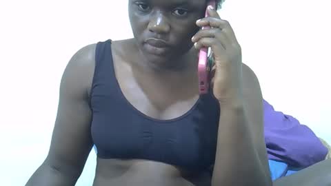 pretty_melan online show from 06-11-26, 10:57