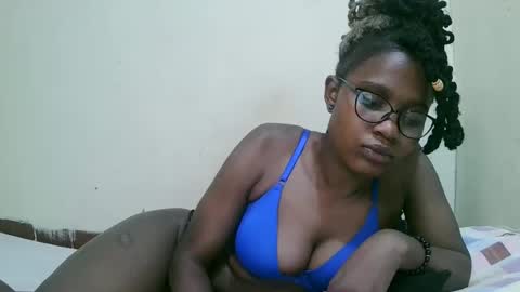 Snapshot of pretty_mellan chatting on 01-25-25, 11:02 pretty_mellan online show from 01-25-25, 11:02
