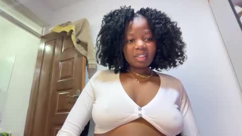 Snapshot of pretty_peaches chatting on 03-07-26, 08:50 Pretty peaches online show from 03-07-26, 08:50