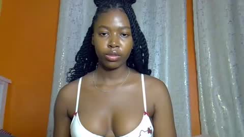 pretty_petite24 online show from 05-26-26, 06:48