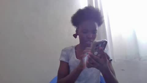 pretty_petite_ebony online show from 11-14-25, 12:15
