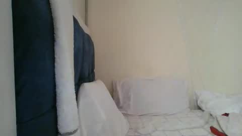 pretty_petite_ebony online show from 03-21-26, 10:09