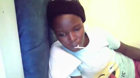 pretty_petite_ebony online show from 04-02-26, 03:09