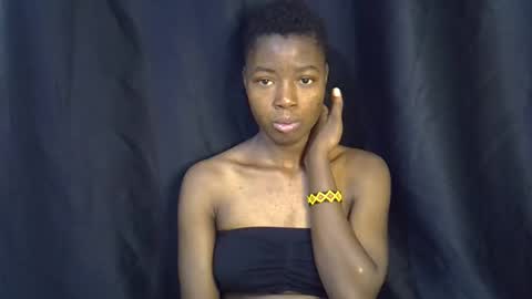 Snapshot of pretty_queen18 chatting on 02-23-25, 01:21 NASH online show from 02-23-25, 01:21