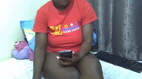 pretty_sheanna online show from 11-12-25, 08:30