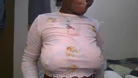 pretty_shila online show from 10-14-25, 03:46