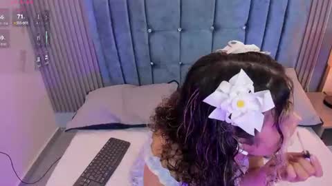 Daisy Flower online show from 06-21-26, 11:51