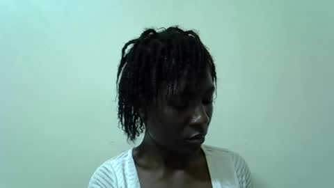 Snapshot of pretty_swirl chatting on 02-15-26, 07:51 Twirl online show from 02-15-26, 07:51