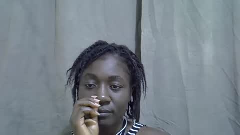 Snapshot of pretty_swirl chatting on 02-22-26, 02:24 Twirl online show from 02-22-26, 02:24