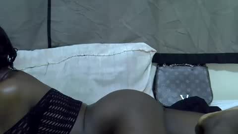 Snapshot of pretty_swirl chatting on 03-12-26, 08:15 Twirl online show from 03-12-26, 08:15