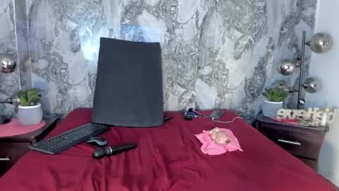   online show from 04-24-26, 11:29